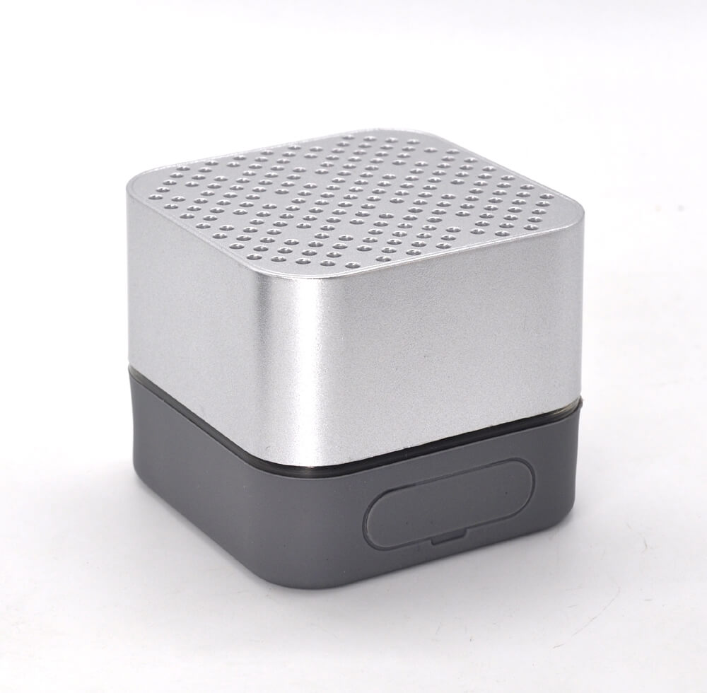 Hot Selling Custom Logo Metal Super Bass Bluetooth 5.0 Speaker Portable Stereo Wireless Speaker BS-242
