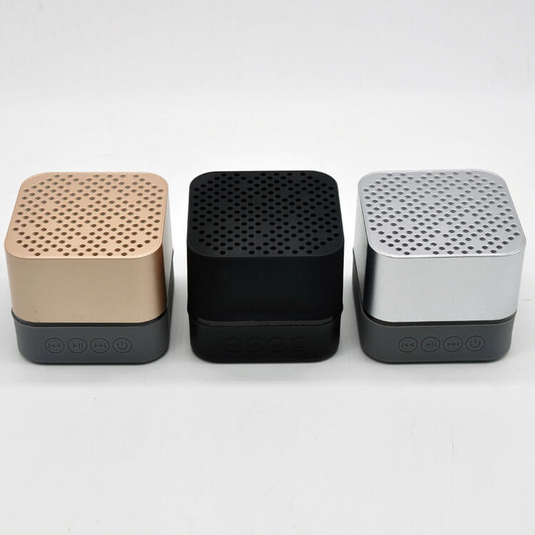 Hot Selling Custom Logo Metal Super Bass Bluetooth 5.0 Speaker Portable Stereo Wireless Speaker BS-242