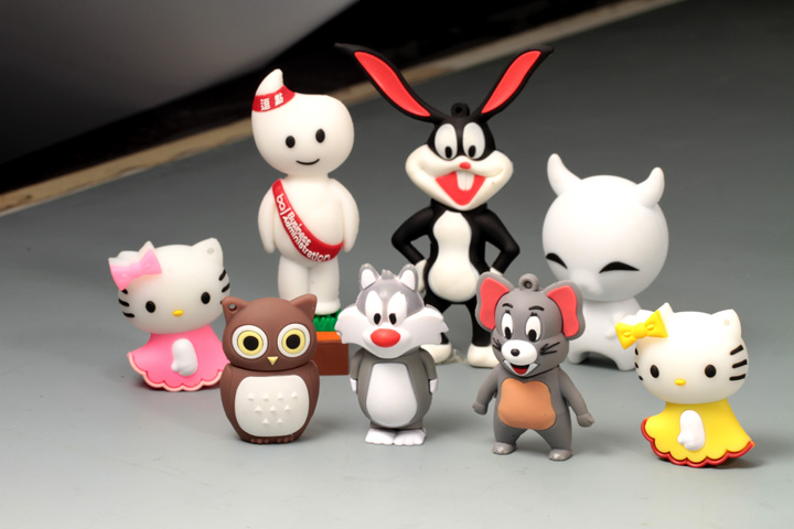 Custom usb 2.0 3.0 flash drive soft PVC 3D cartoon car truck animal wristband usb flash memory stick PV-U100