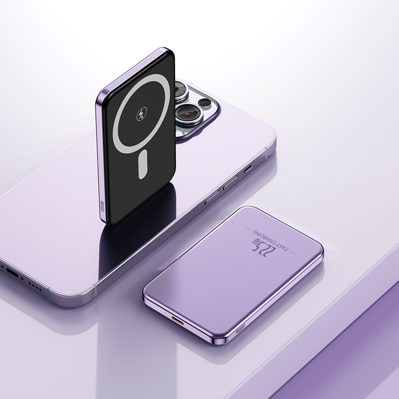 Best Selling smart temperature control 5000mAh 15W wireless charge 150g portable pocket power bank xc022