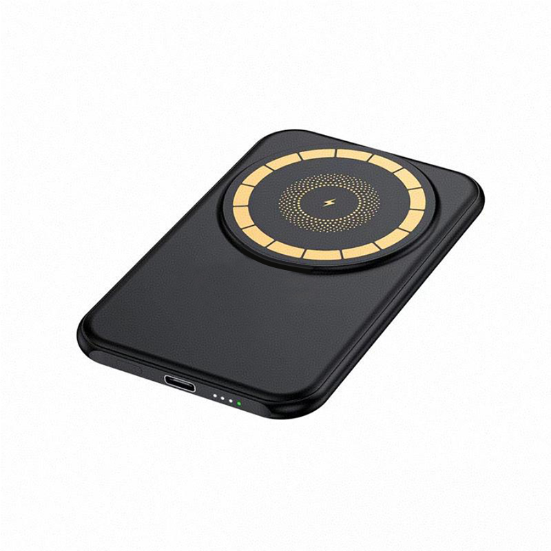 2025 New Design Ultra Slim Portable Mini Power Bank 5000Mah Magnetic Support 15W Max Wireless Portable Power Bank