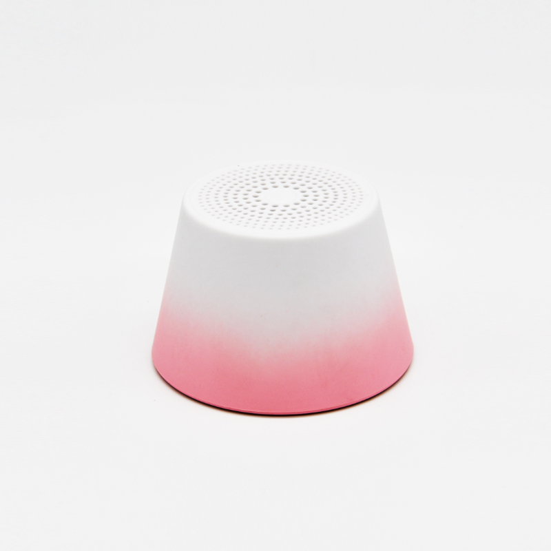 2025 New Portable Fashion Bluetooth Speaker Mini Desktop Subwoofer Outdoor Mini Gradient Color Bluetooth Speaker