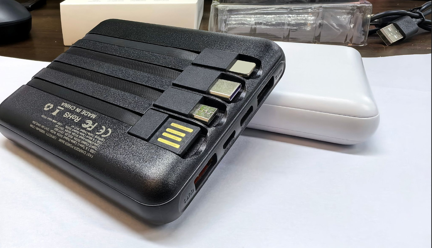 Hot-Selling High Capacity 4 Built-In Cables LED Screen Plastic USB Type-C Interfaces 22.5W 10000mAh Mini Portable Power Bank
